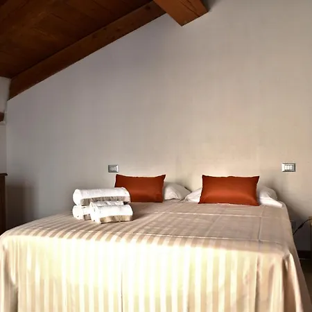 Ca' Ronzini Holiday home Castiglione Falletto